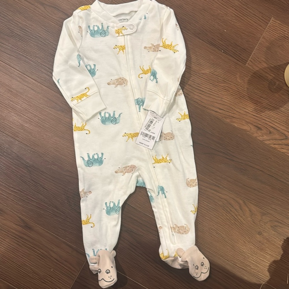 Gender neutral Carters sleeper 6 month new with tags